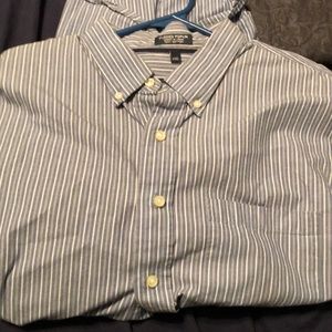Izod button down